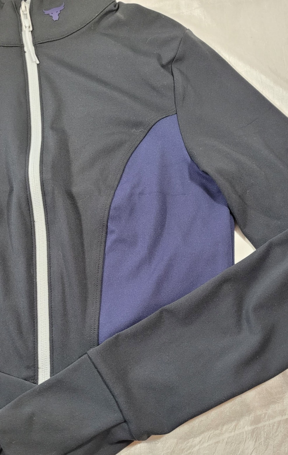 Under Armour Women's Project Rock Lets Go Longhorn Logo Full Zip Crop Jacket - M thumbnail 3