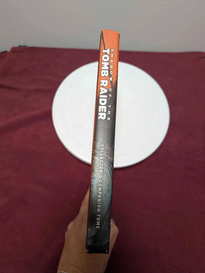 Shadow of The Tomb Raider Collector's Companion Tome Hardcover Guide 2018 - Image 3 of 4