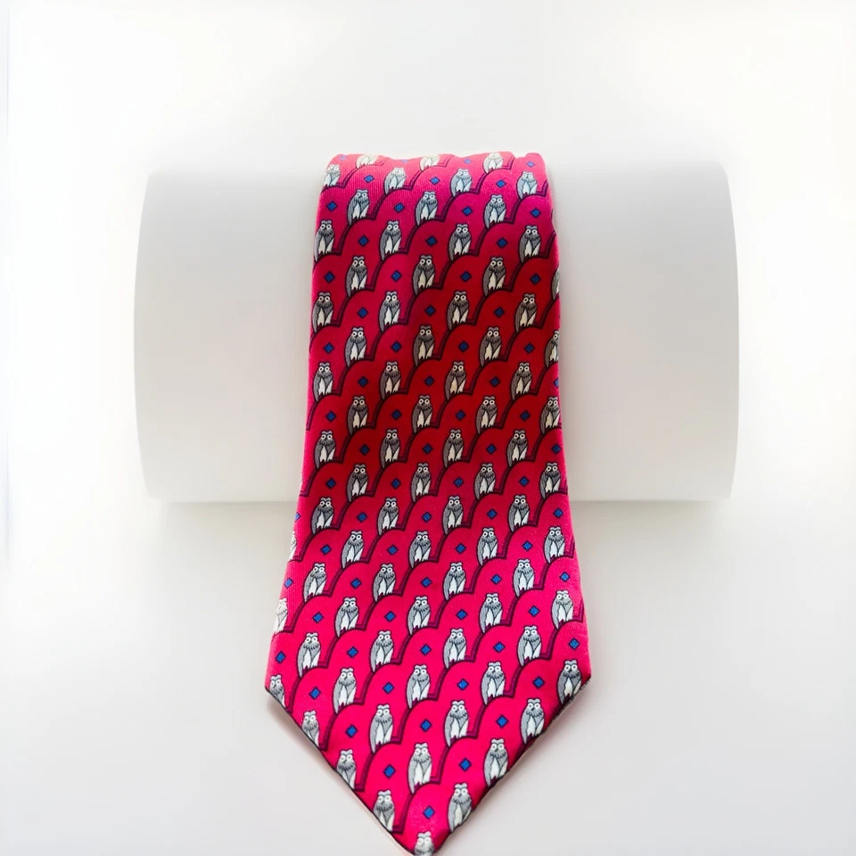Corbata de seda vintage HERMES rojo estampado búhos 7167 FA hecha en Francia **Leer Foto 3 de 4