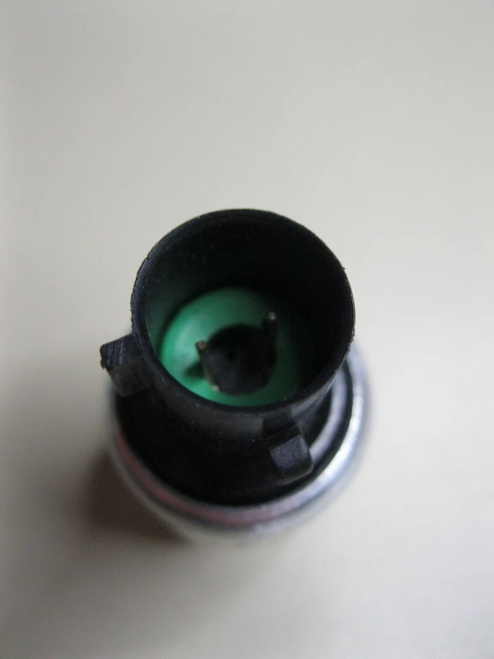 Interruptor de presión de ciclismo montado en el sistema Air 36664 de fábrica para modelos GM 1989-1993 Foto 4 de 4