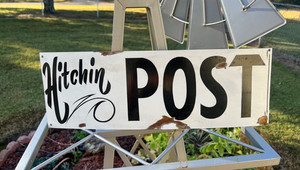 @VTG HITCHING POST Rustic Primitive Horse Cowboy Barn Tack Farm Painted SIGN