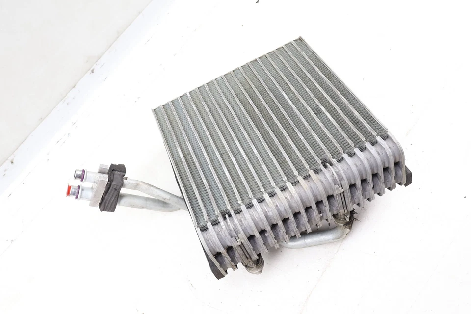 1997-2004 PORSCHE BOXSTER 986 - AC Evaporator 99657390102 - Image 2 of 4