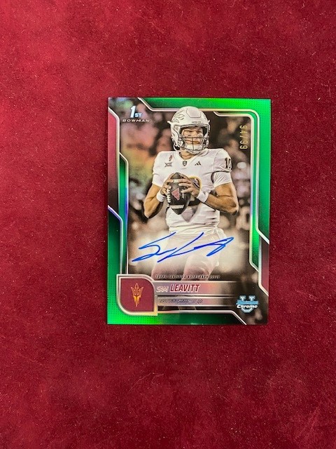 2025 Bowman Chrome University Sam Leavitt AUTOGRAPH AUTO GREEN REFRACTOR 1ST /99