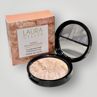 Laura Geller Baked Balance-N-Glow Illuminating Foundation Medium 0.28 oz