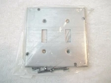 20, Thomas & Betts, Steel City RSL-5, 4-11/16" Raised Box Cover, 2 Gang Switch