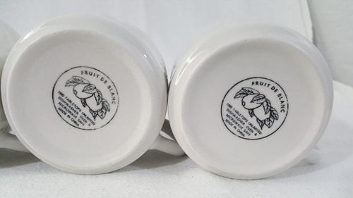 Set of Four Tabletops Unlimited FRUIT DE BLANC Coffee Tea Mugs White Embossed - Picture 7 of 12