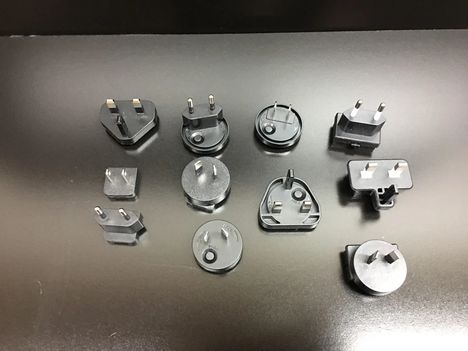 Lote convertidor adaptadores de viaje enchufe 220v estilo europeo Foto 3 de 4