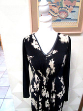 SIMPLY VERA-BLACK/CREAM-FLORAL-DOUBLE V-NECK-LONG SLEEVE DRESS-SIZE-XS-NWT-$58