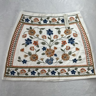 Francesca's Mi Ami Embroidered Mini Skirt Womens Large Ivory Floral NEW 