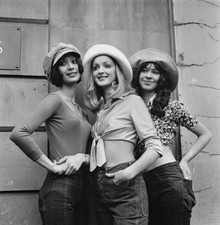 Robyn Rosemary Ann Jenny Coulson model hats tops with jeans UK 3rd- Old Photo