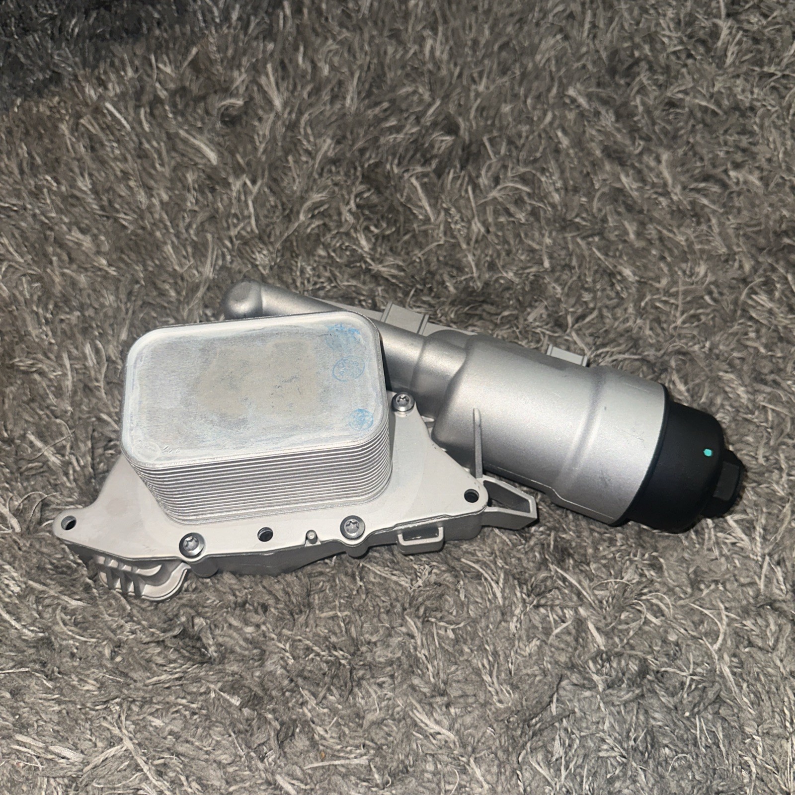 Aluminum Oil Cooler Filter Housing Assembly for Mini Cooper BMW i8 11428511391