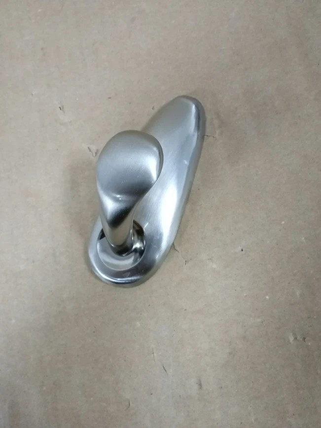Command Outdoor Large Brushed Nickel Metal Command Hook Hanging Holds 2.2kg
