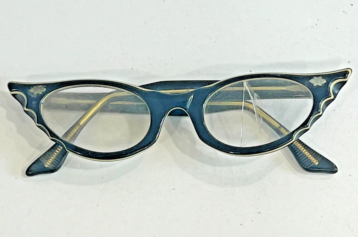 Vintage American Optical AO Cat Eye Eyeglass Frames 1950s Fadeaway Black MCM American Optical AO Vintage Black Cat Eye Eyeglasses Frames  main image 3