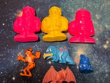VINTAGE CEREAL PLASTIC PREMIUM Lot Of 7 FLINTSTONES And More