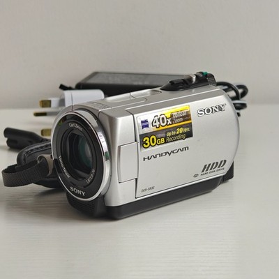 Sony Handycam DCR-SR32E Camcorder Silver 40GB HDD 40x Zoom NightShot + Charger
