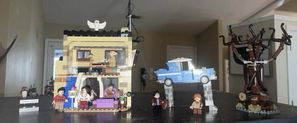 Lego Harry Potter 75968 4 Privet Drive Set is Complete with Instructions no Box - Image 2 of 2
