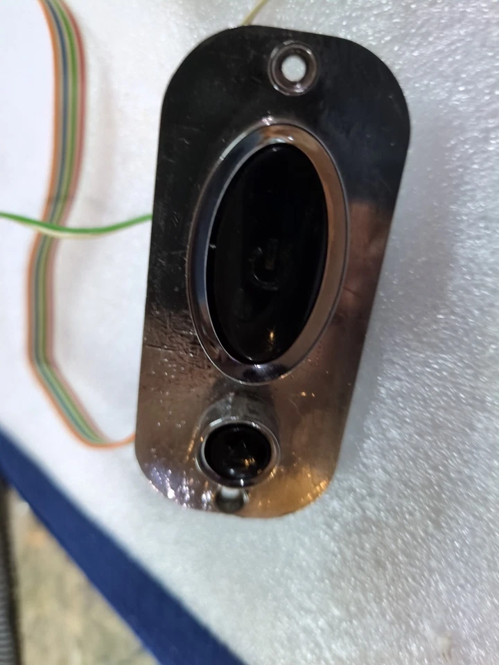 20661-002 Power and Reset Switch for Foxconn TLM436 Mid ATX Computer Case - Image 3 of 4