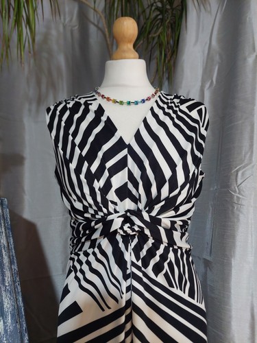 Gorgeous New Debenhams Size 14 Black White Classic Wedding Ascot Cruise - Picture 2 of 6