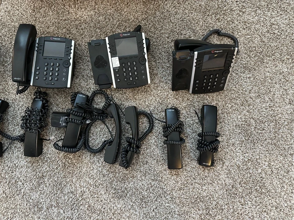 LOTE DE 13 - Teléfono Gigabit IP Polycom VVX300 2778-13-8999 con Soporte y Auricular Foto 4 de 4
