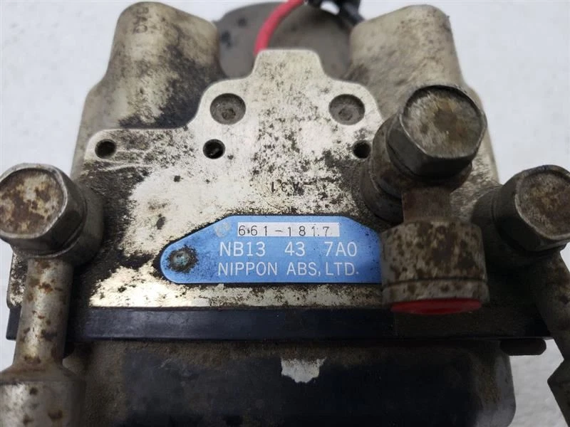 94 95 96 97 Mazda MX-5 Miata bomba de pieza de freno antibloqueo OEM NB13 43 7A0 Foto 2 de 4