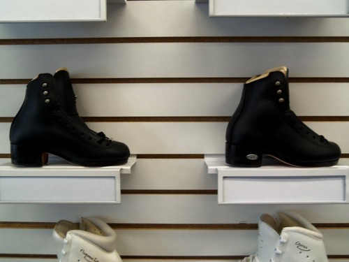 Riedell Boy's 87 TS Figure Skating Boot 13.5 B/A Black NEW! - Picture 2 of 7