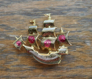 Authentic VTG Damascene Spain Pirate Ship Brooch Silver & Gold Plated Black & Pink Enamel