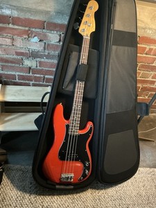 2025 Fender Player Precision 4-String Solid Electric Bass With Protec case