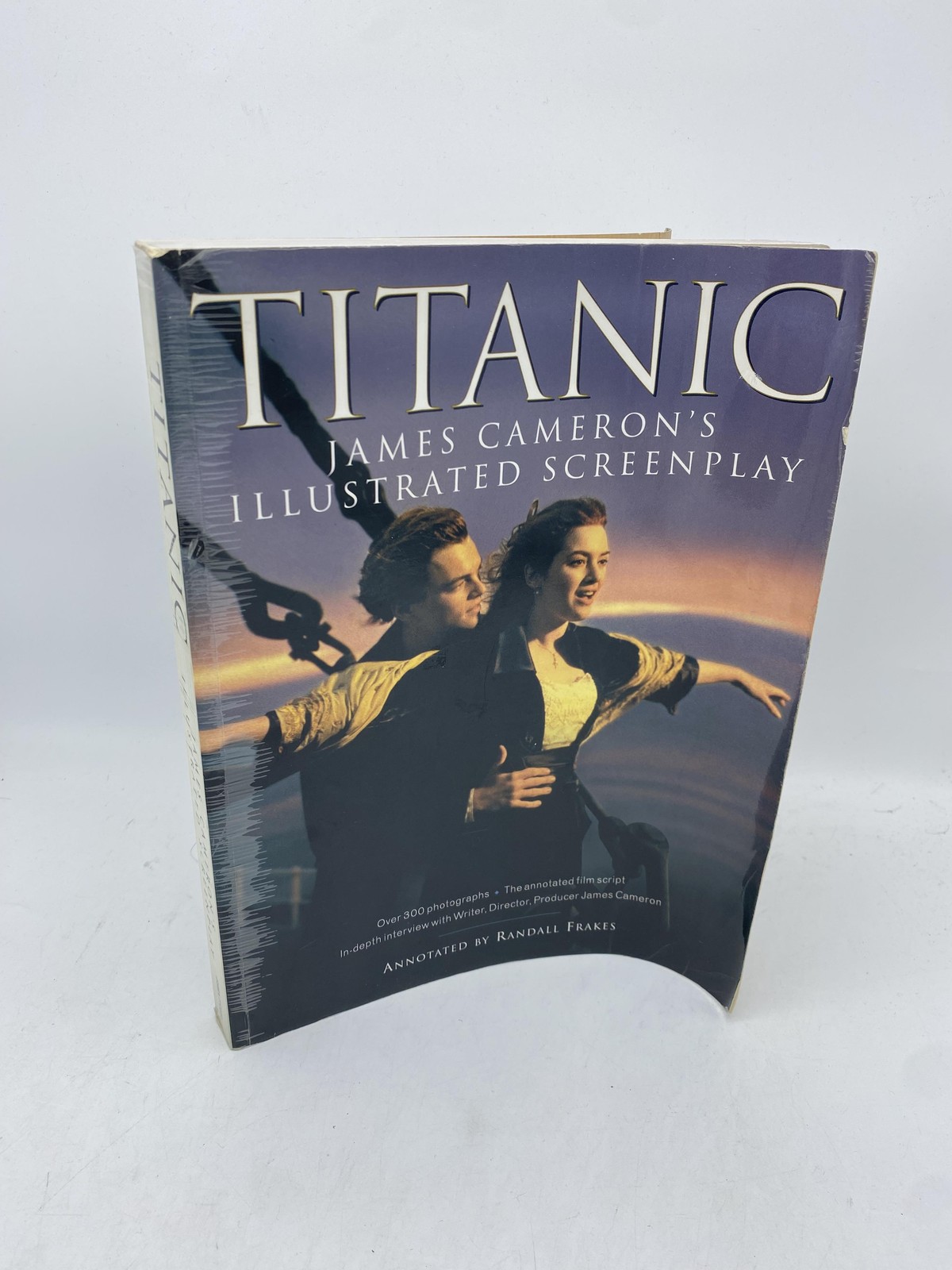 Titanic James Cameron's illustrated screenplay Cameron James 9780752213200 Paper