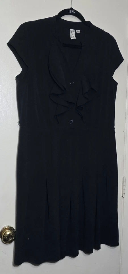 Vestido Emma & Michele Negro Volantes Cuello en V Plisado Falda Talla 18W Foto 4 de 4