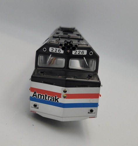 Carcasa locomotora diésel Lionel 2233712-1 calibre O F40PH Amtrak fase 3 #226 | Condition: Used