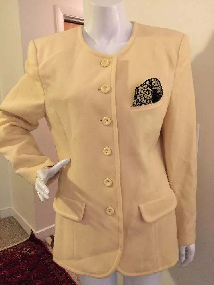 Mondi blazer top