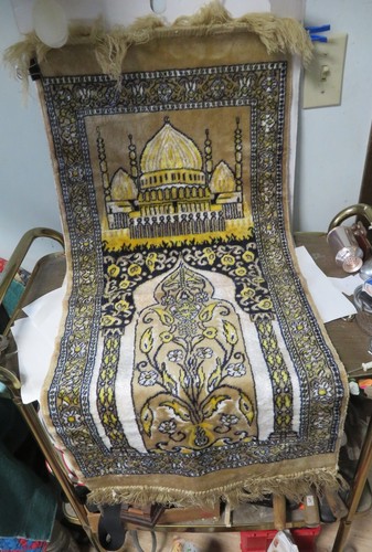 Gold & Black Saudi Arabia Wall Hanging Prayer Rug Size 40" X 17"