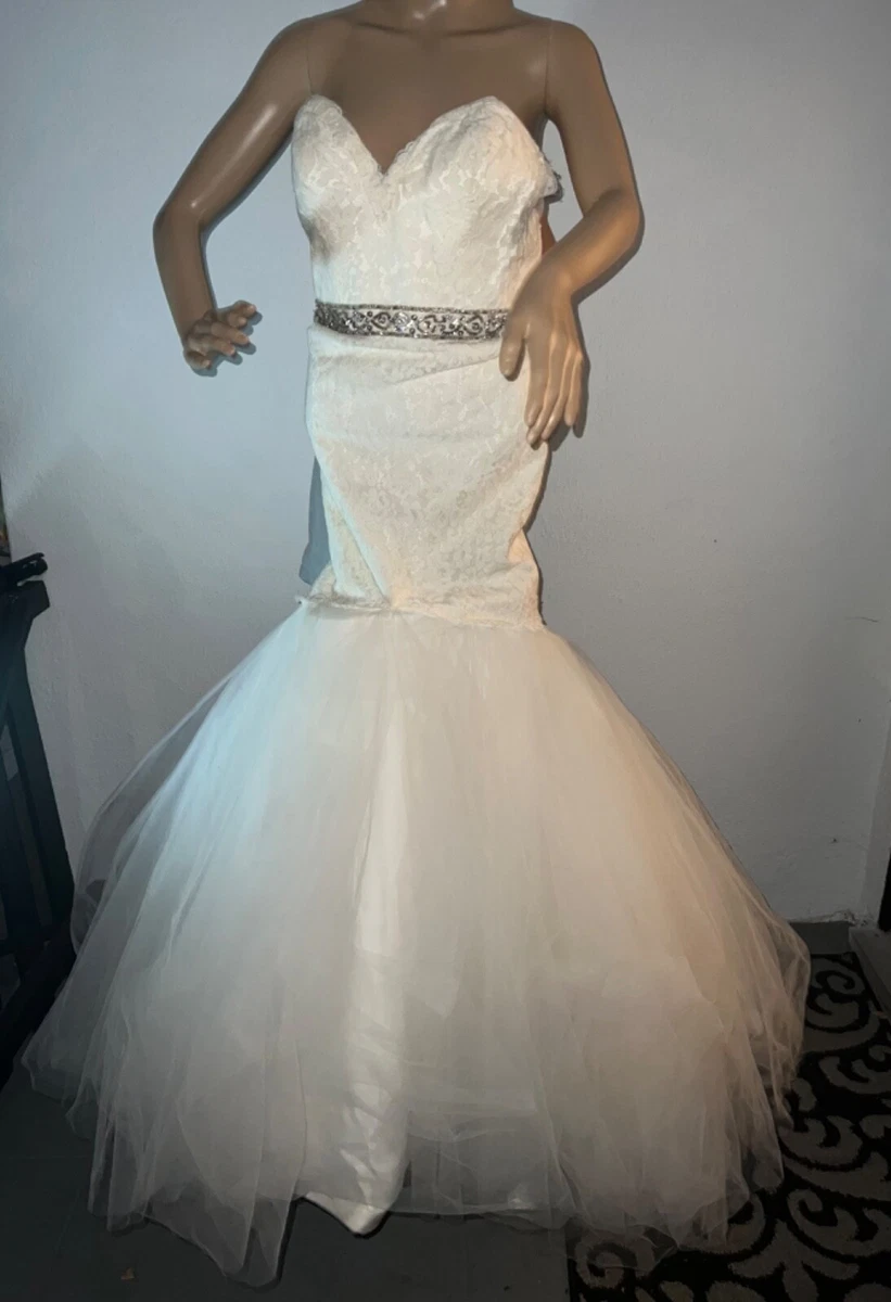 Size zero top wedding dress