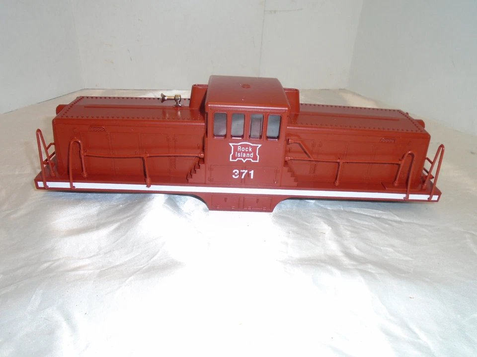 Lionel Modern Era #6-18907 Rock Island 44 ton Diesel Shell and Bottom Frame Only - Image 2 of 4