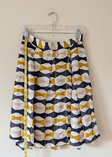 Women's Kate Spade Silk Skirt Geometric Pleated Side Zip Size 8 Cute