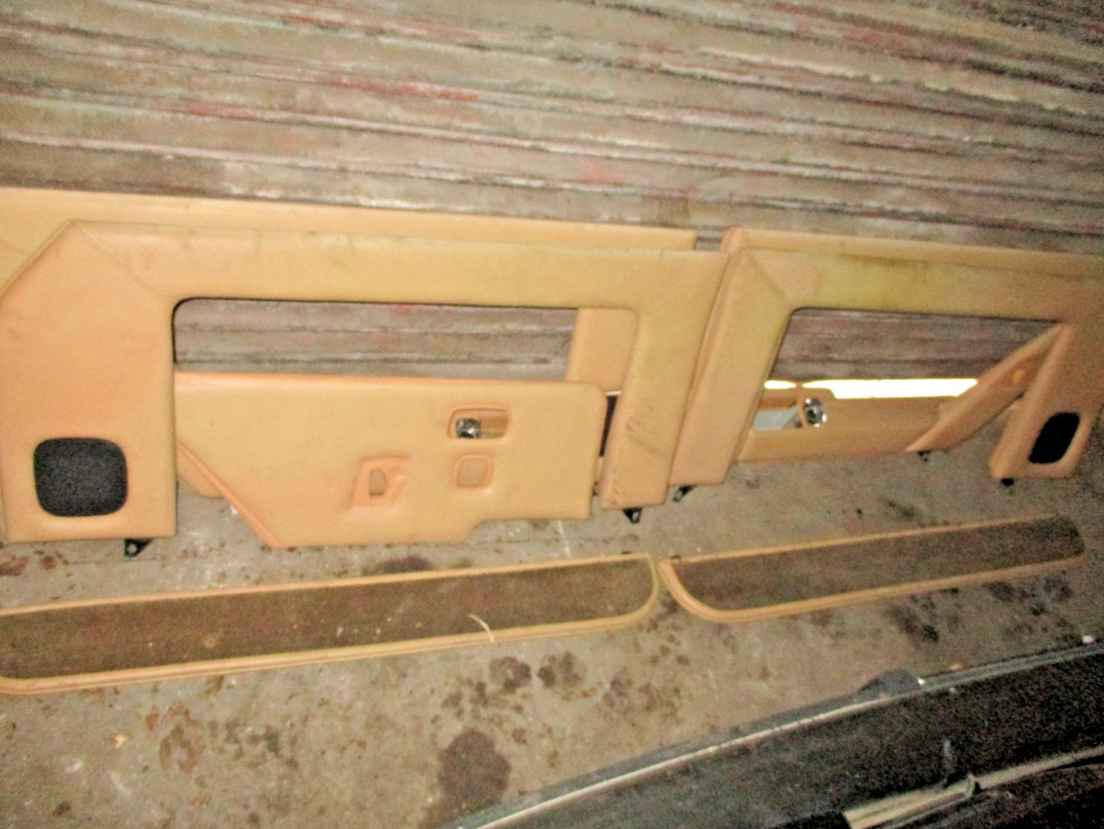 Rolls Royce Silver Spur Tan Leather Door Panel Set and Carpet 1981-1989 Nice!