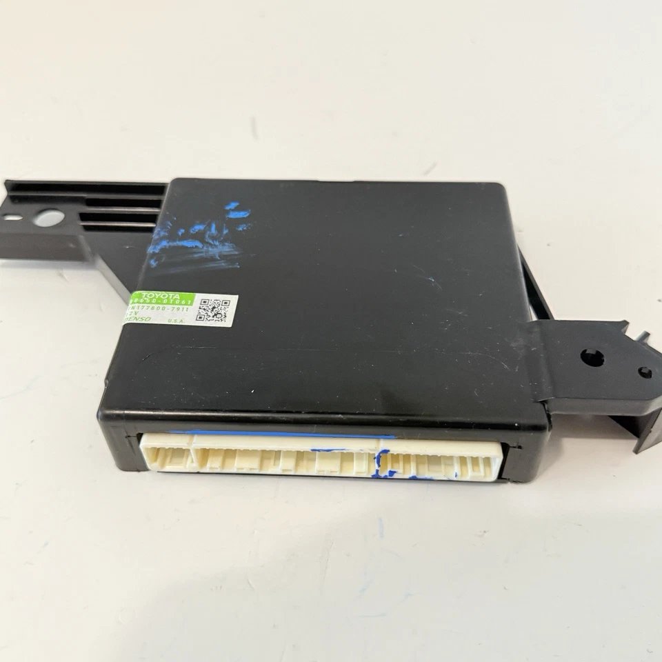 2016 TOYOTA VENZA AC CLIMATE AMPLIFIER MODULE 88650-0T061 OEM Foto 2 de 4