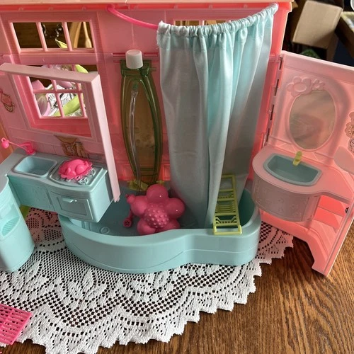 2002 Vintage Barbie Bath and Bubble House With Accessories