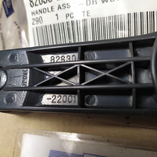 GENUINE 82630-2201G HYUNDAI ACCENT ELANTRA Kia Ceed HANDLE DOOR WINDOW REGULATOR - Picture 8 of 12