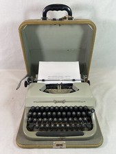 Swissa Schreibmaschine mit großen Zeichen von 1963 gereinigt überarbeitet + Band