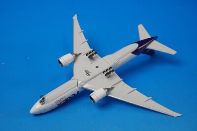 1/400 747-200F 「フェデラルエクスプレス」 61U7zoS0zsL._UF350,350_QL50_.jpg