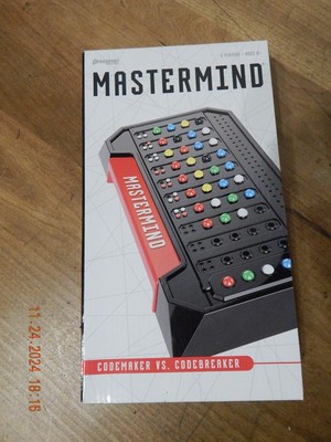 Pressman Mastermind Vertical Box Strategy Game *BRAND NEW | SEALED*