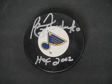 BERNIE FEDERKO SIGNED ST LOUIS BLUES TEAM HOCKEY PUCK INSCRIBED WITH 
