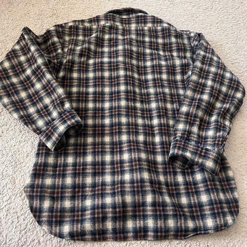 Pendleton 100% Virgin Wool Flannel/Plaid Button Down Shirt Large Made in USA - Picture 6 of 6
