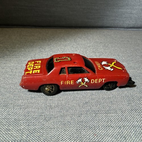 Kidco 1980 Fire Dept Chief Red Vehicle Vintage Missing Top Lights - Picture 2 of 7