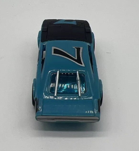 Picture 3 of 9