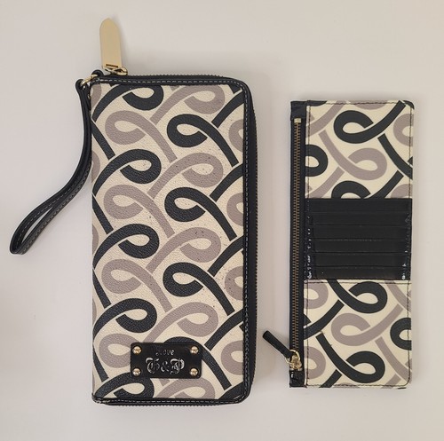 Vintage Juicy Couture Travel Wallet ID & Passport Holder - Picture 4 of 11
