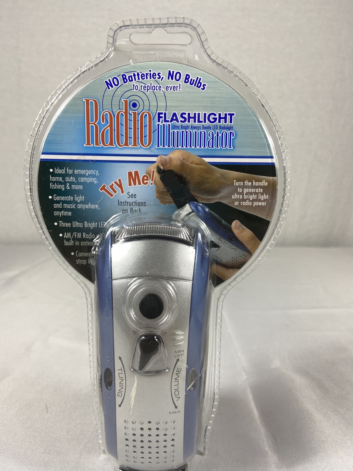 No Batteries Needed LED Flashlight and Radio, Bulb-Free, Ideal for Emergencies-image