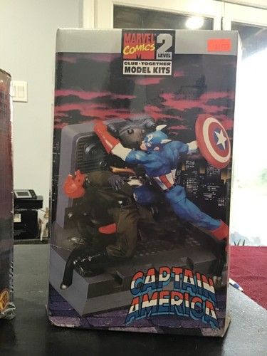 Marvel comics, model kits, hulk, beast, silver surfer, and Captain America - Picture 5 of 9
