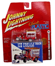 Johnny Lightning Classic Plastic Barris Ice Cream Truck w/MPC Model Box 2